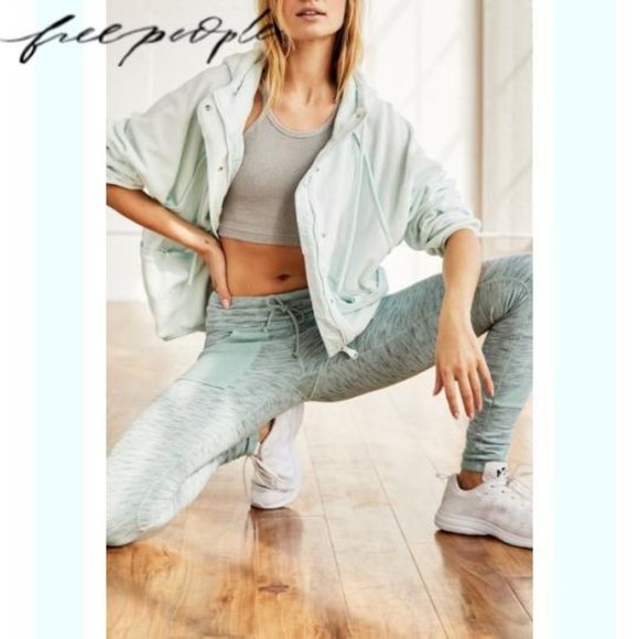 Free People Fleece Hoodie NWT Size M - Picture 3 of 7